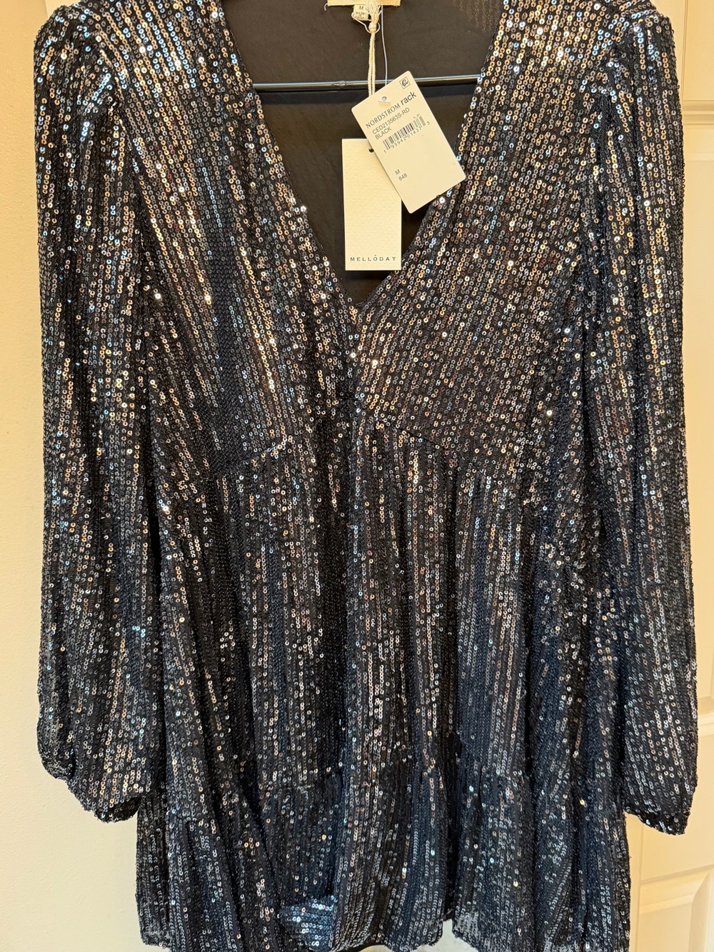 MELLODAY Black Silver Sequin V-Neck Long Sleeve Tunic